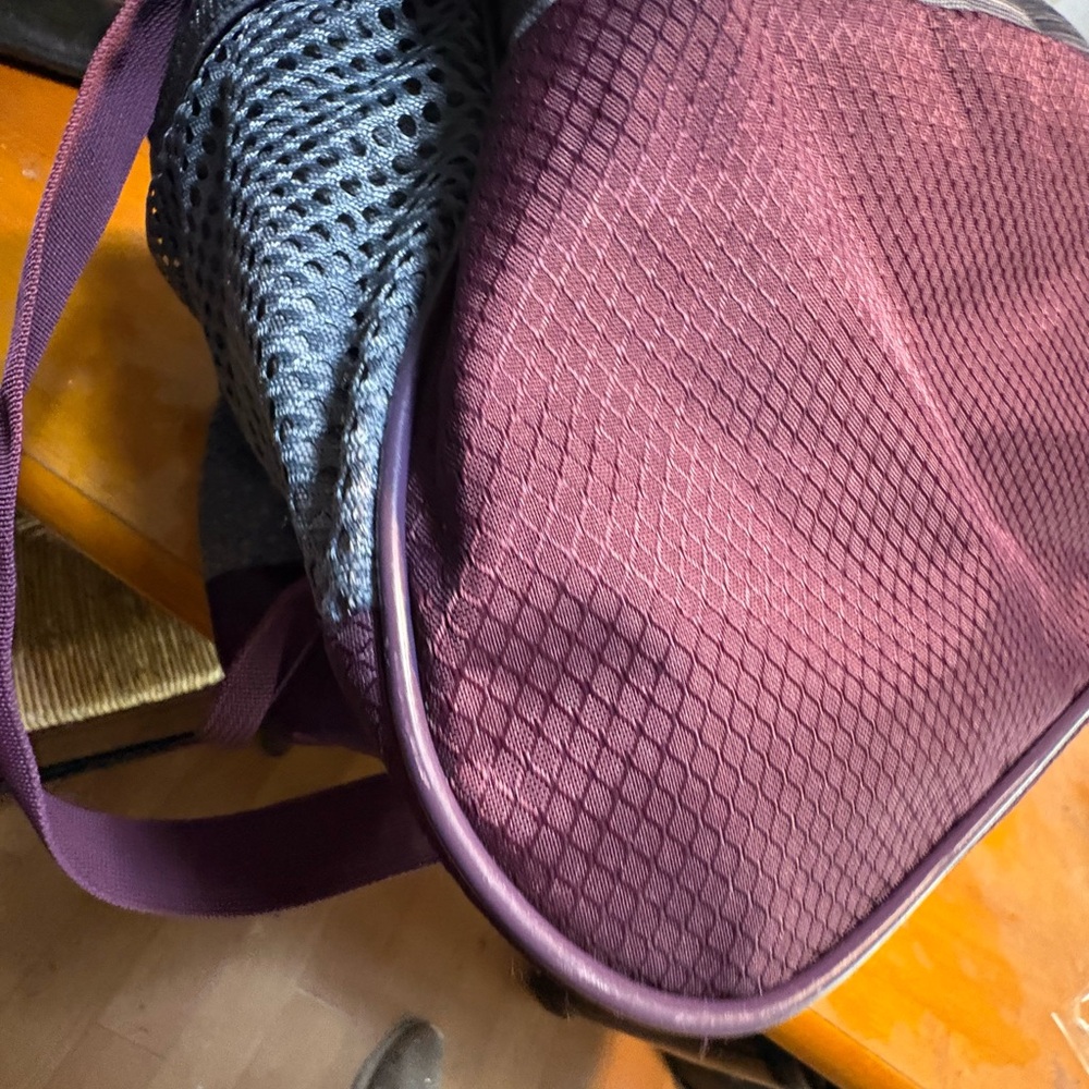 Adidas Squad III duffel bag  purple grey travel - Picture 9 of 15